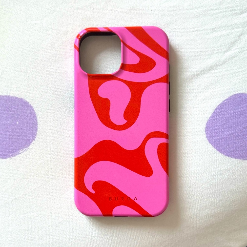 BURGA iPhone 15 case (Ride the Wave) 💗❤️